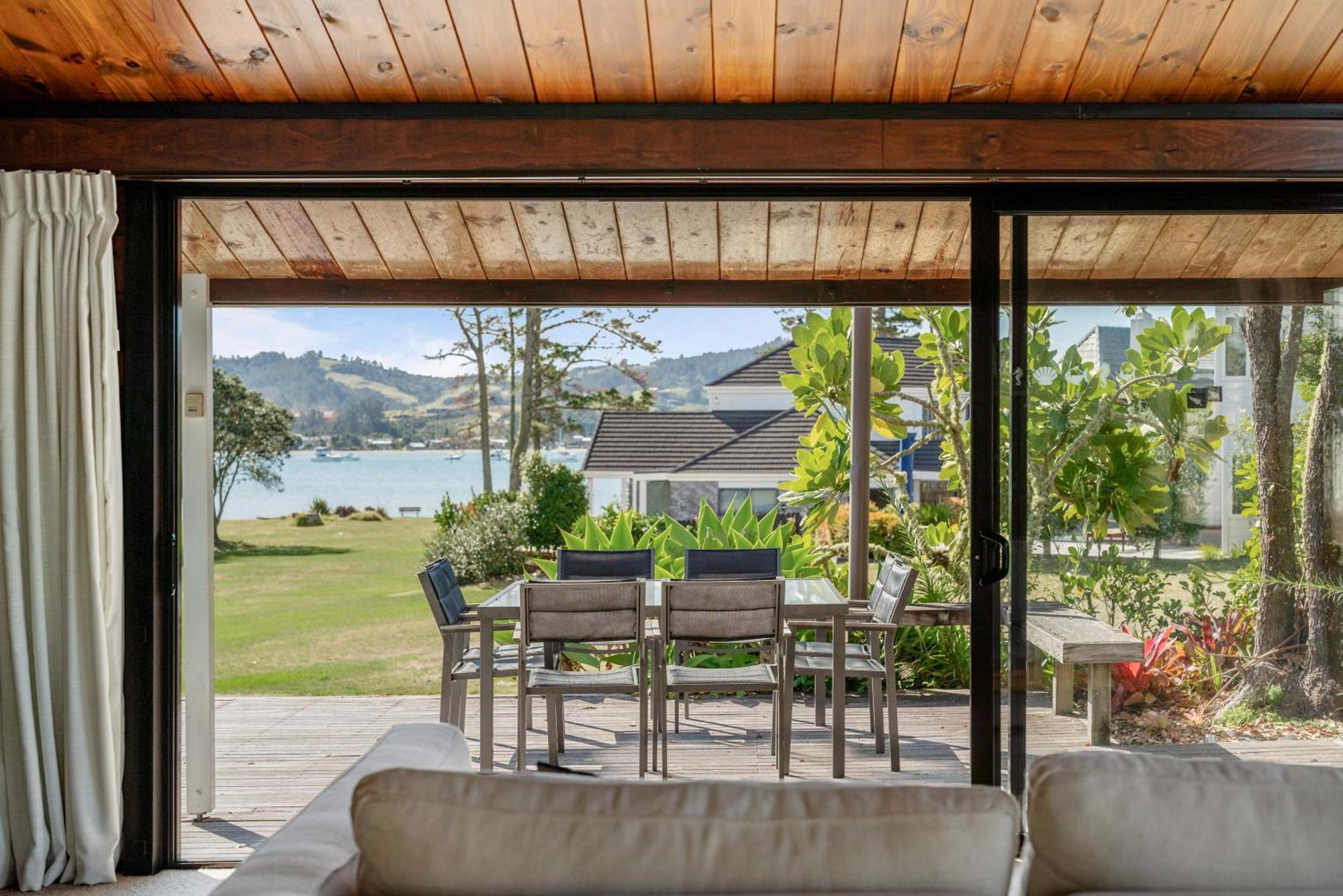 Pauanui Beach House Suntrap Exteriör bild